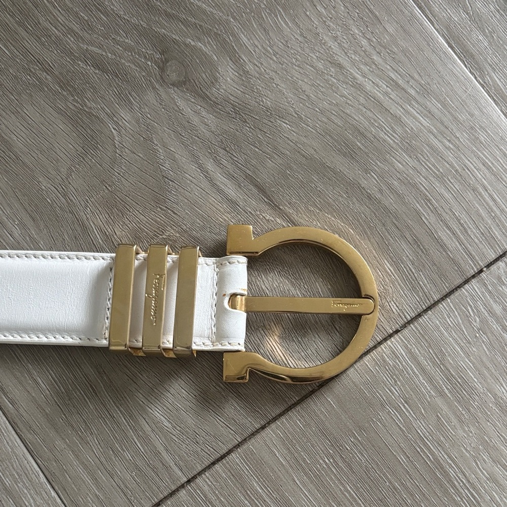 women's ferragamo belt